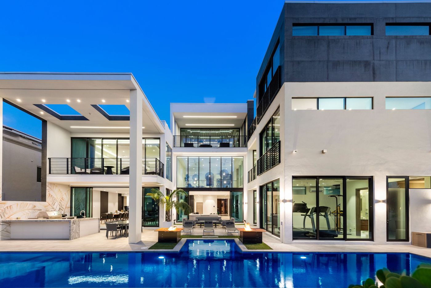 Boardwalk Mansion in Miami