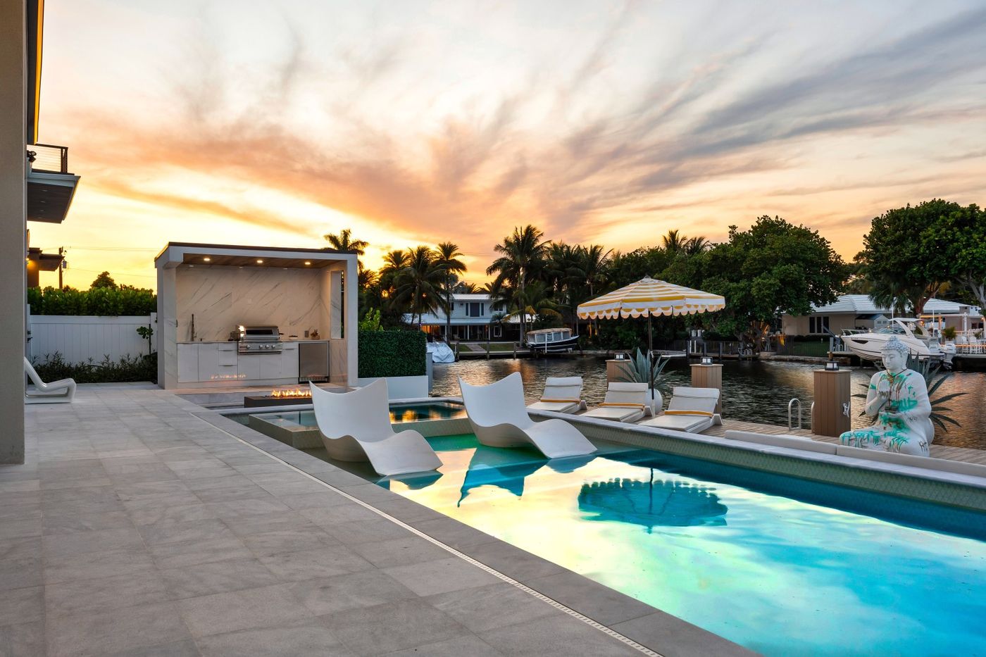 Casa Lumina in Miami