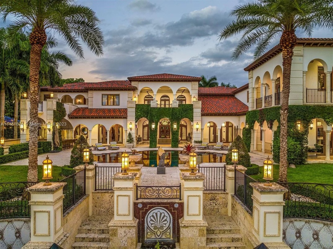 Casa De Sol in Miami